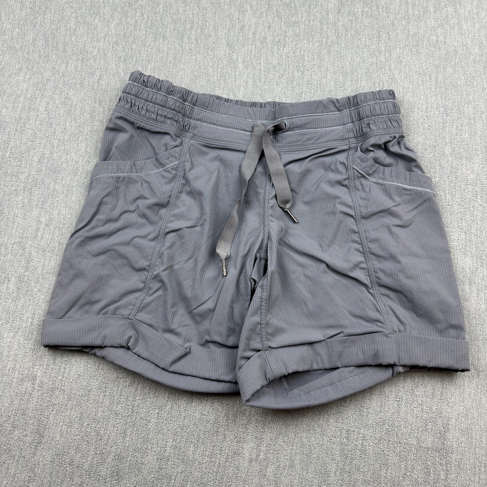 Lululemon Athletica Short Womens 6 Gray Play In The Sun Mid Rise Pockets Walking